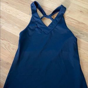 Black Kiava tank top / crisscross back!